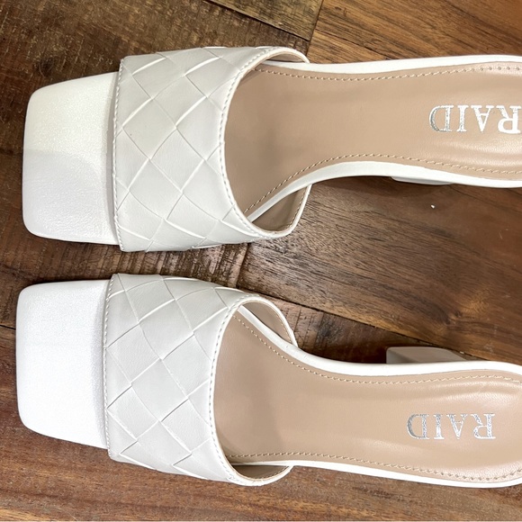 Albie Woven Slip-On Block Heel Sandals BRAND NEW - Picture 5 of 5